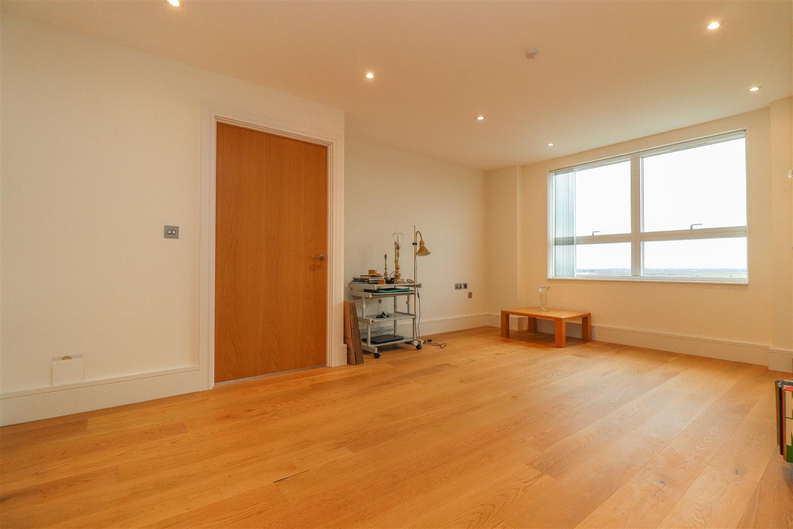 Appointmoor Eden Point, Rectory Grove, LeighOnSea